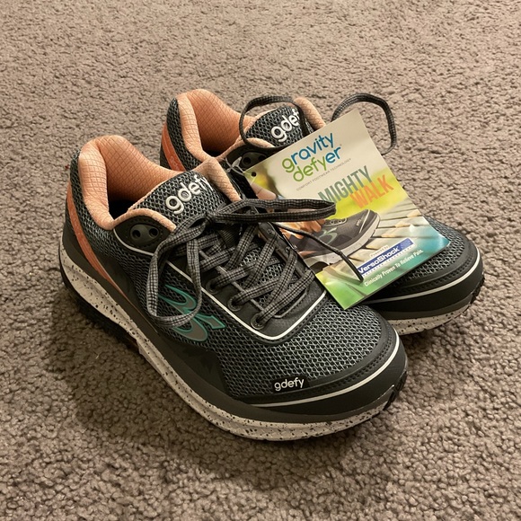 NWT Gdefi Gravity Defier Gray & Pink Mighty Walk Athletic Verso Shock Sneakers 8 - Picture 1 of 8